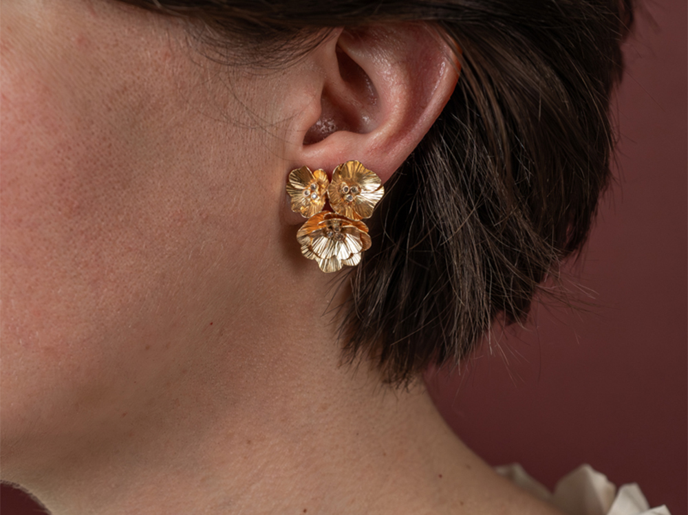 Boucles d'oreilles grandes fleurs en or 18 carats