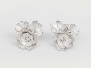 Boucles d&rsquo;oreilles Délicatesse 3 fleurs argent