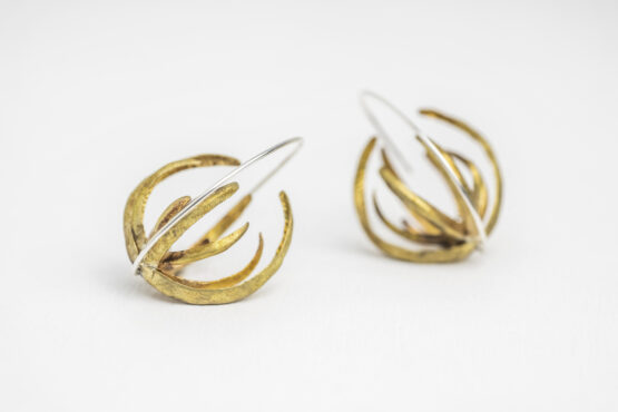 Boucles d'oreilles Succulente M laiton et argent – Image 4