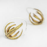 Boucles d'oreilles Succulente M laiton et argent – Image 3
