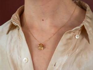 Collier Délicatesse 1 fleur or