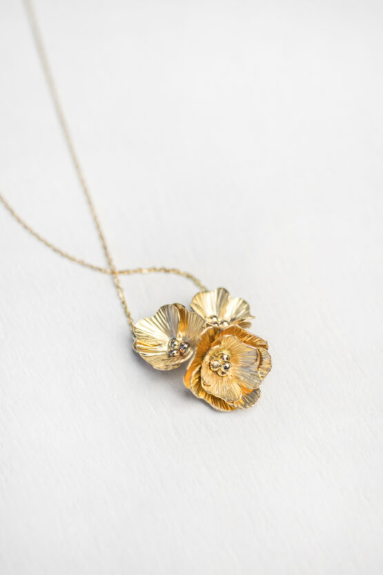 Collier Délicatesse 3 fleurs or