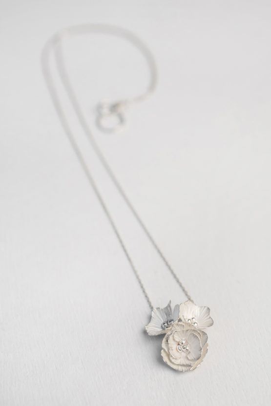 Collier Délicatesse 3 fleurs argent – Image 3