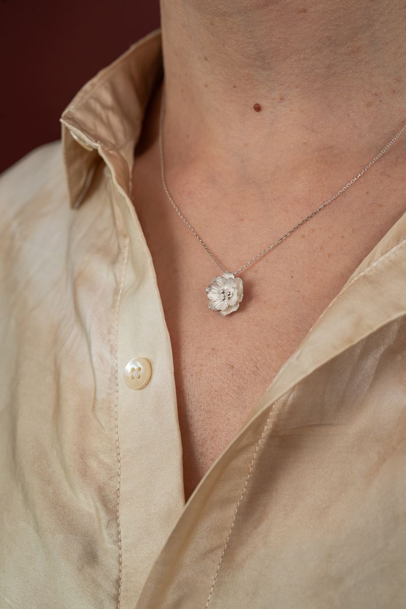 Collier fleur argent