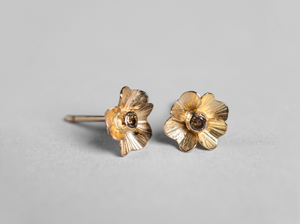 Boucles d'oreilles fleur or 18 carats et diamants