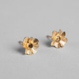 Boucles d'oreilles Délicatesse 1 fleur XS or et diamants – Image 2