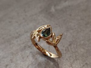 Bague Oléa or 18k et pierre