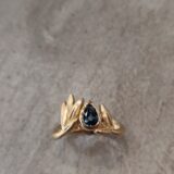 Bague Oléa tiare or jaune 18k, saphir bleu