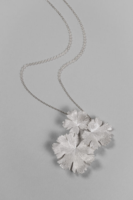 Collier Herbes Folles 3 feuilles argent – Image 3