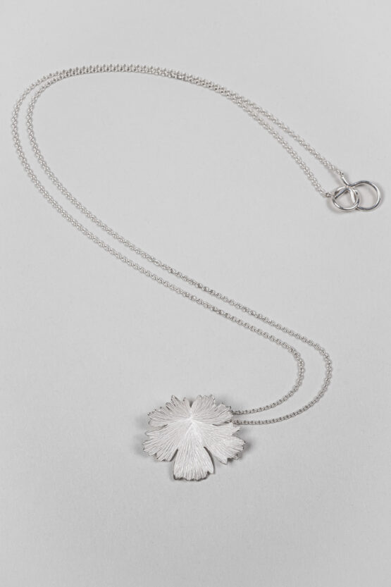 Collier Herbes Folles 1 feuille en argent S – Image 2