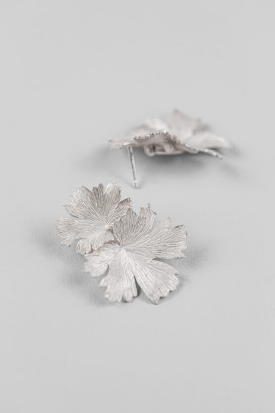 Boucles d'oreilles Herbes Folles 2 feuilles en argent – Image 4