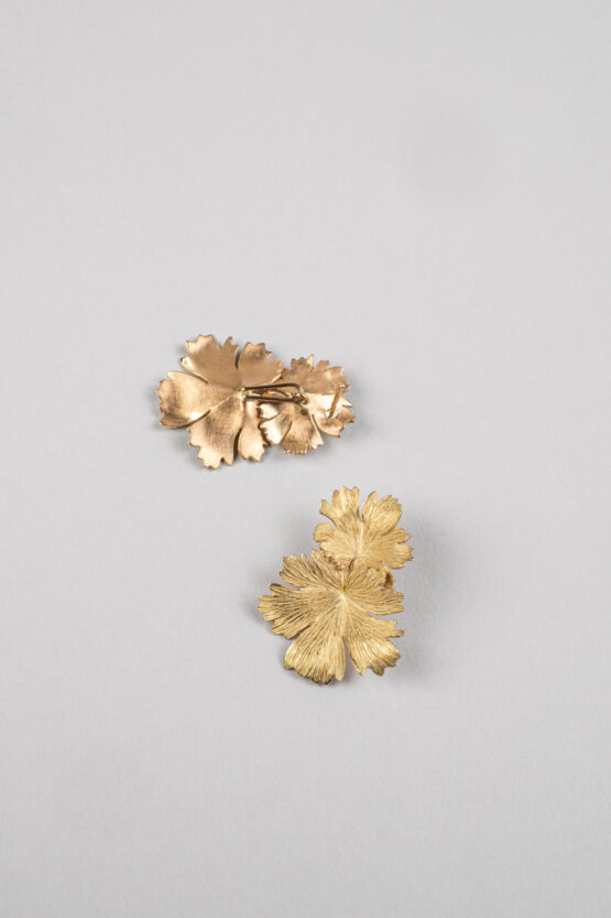 Boucles d'oreilles Herbes Folles 2 feuilles en or – Image 4
