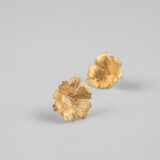 Boucles d'oreilles Herbes Folles 1 feuilles en or XS – Image 5