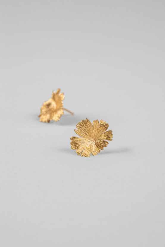 Boucles d'oreilles Herbes Folles 1 feuilles en or XS – Image 4