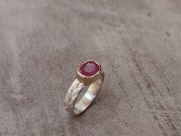 Bague Oléa, feuille d'olivier argent, or et rubis