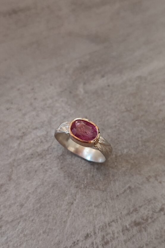 Bague Oléa, feuille d'olivier argent, or et rubis