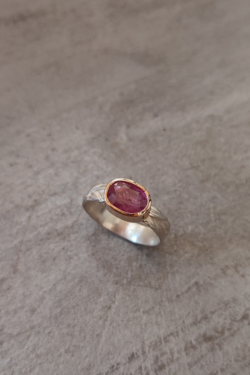 Bague Oléa, feuille d'olivier argent, or et rubis